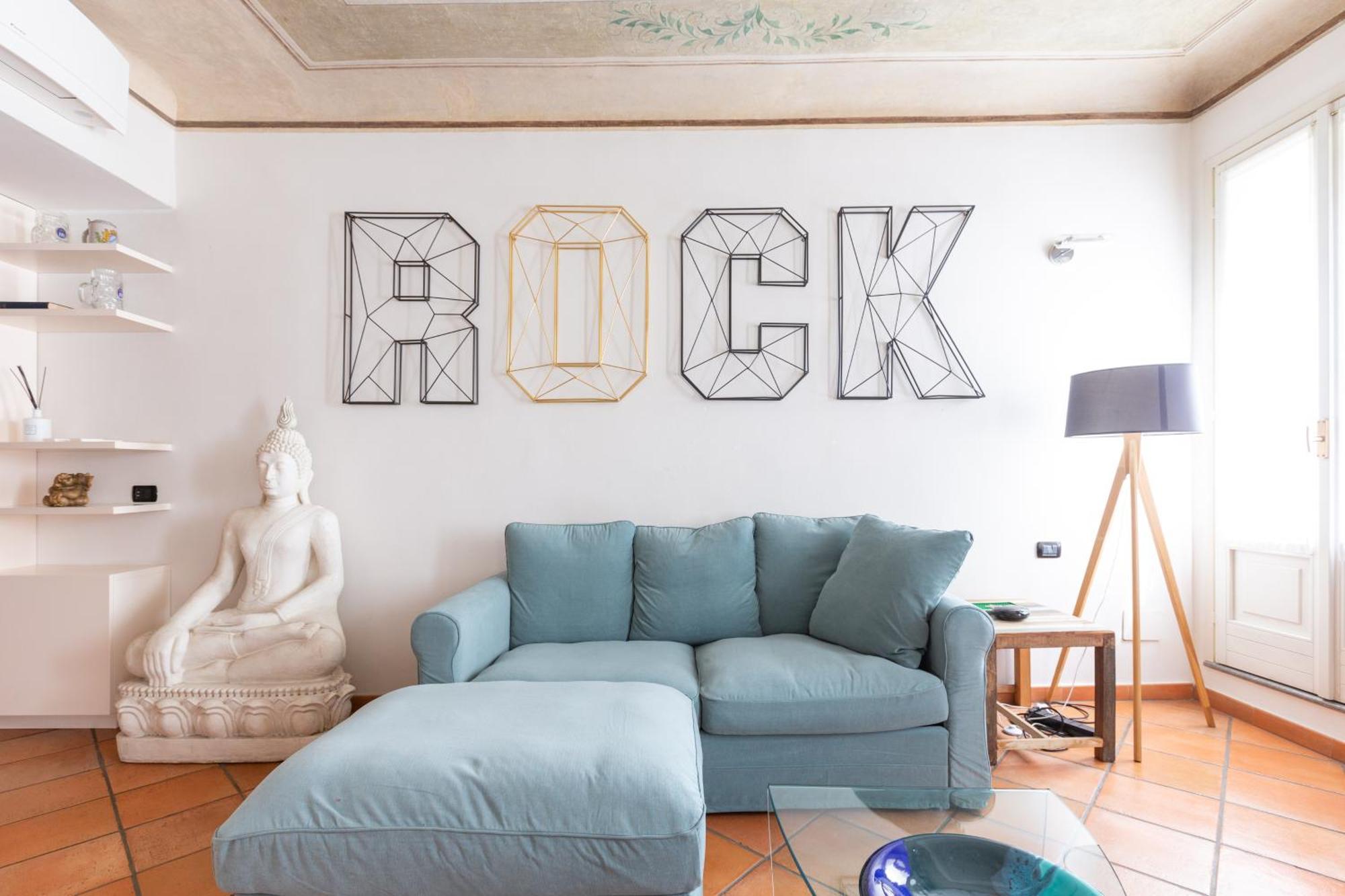 Cosy Two Bedroom Apartment Close To Navigli Милано Екстериор снимка