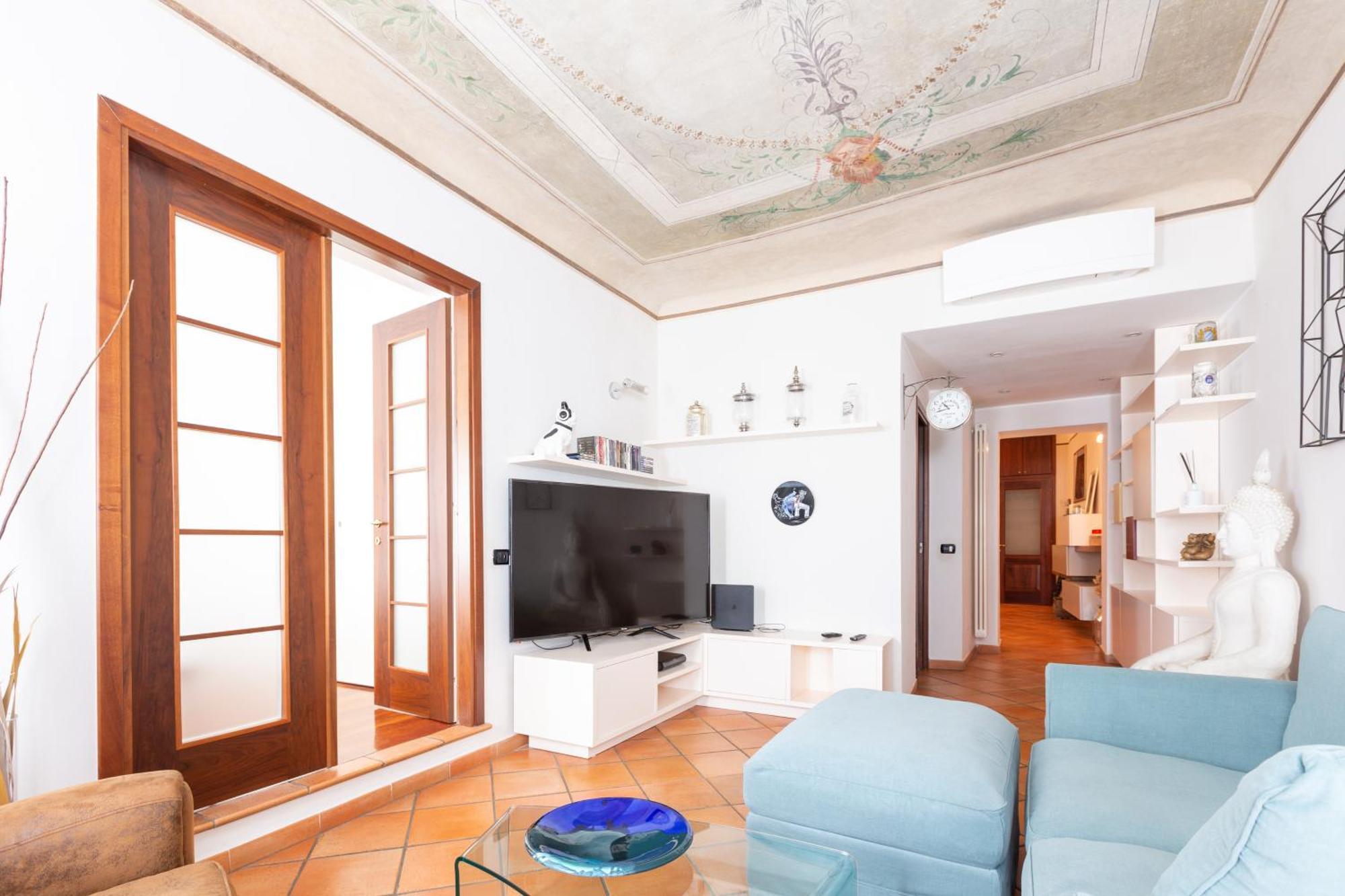 Cosy Two Bedroom Apartment Close To Navigli Милано Екстериор снимка